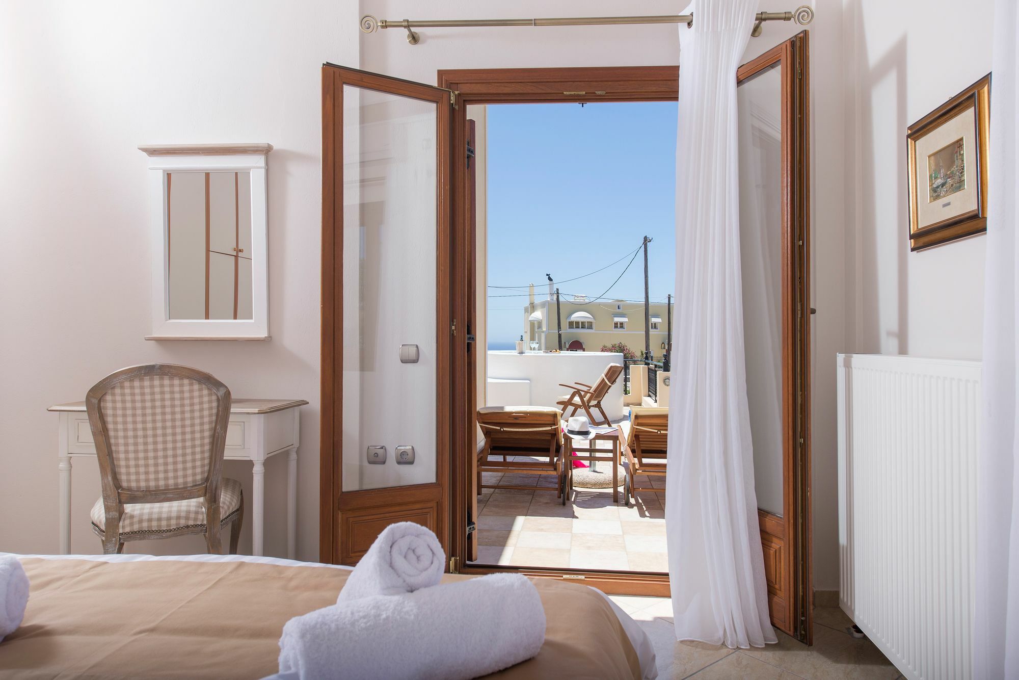 Vineyard Exclusive Suites Akrotírion Zewnętrze zdjęcie