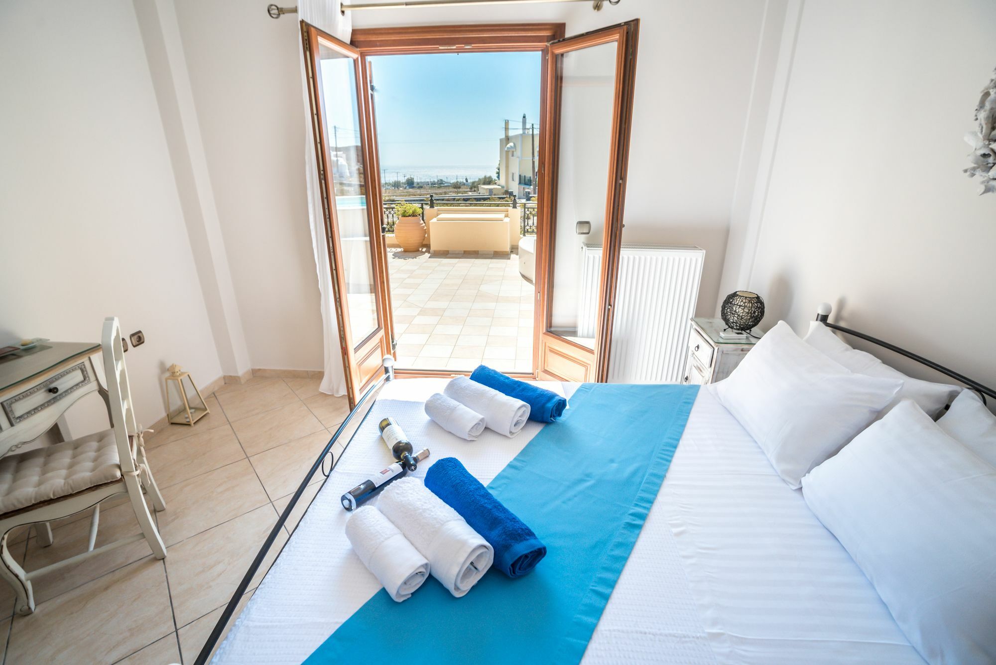 Vineyard Exclusive Suites Akrotírion Zewnętrze zdjęcie