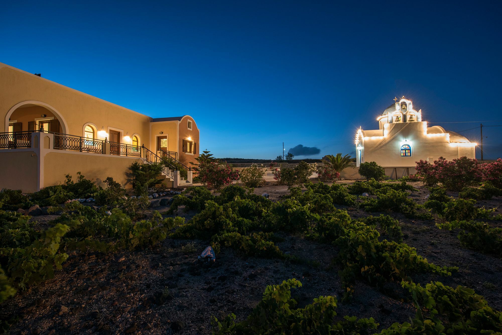 Vineyard Exclusive Suites Akrotírion Zewnętrze zdjęcie