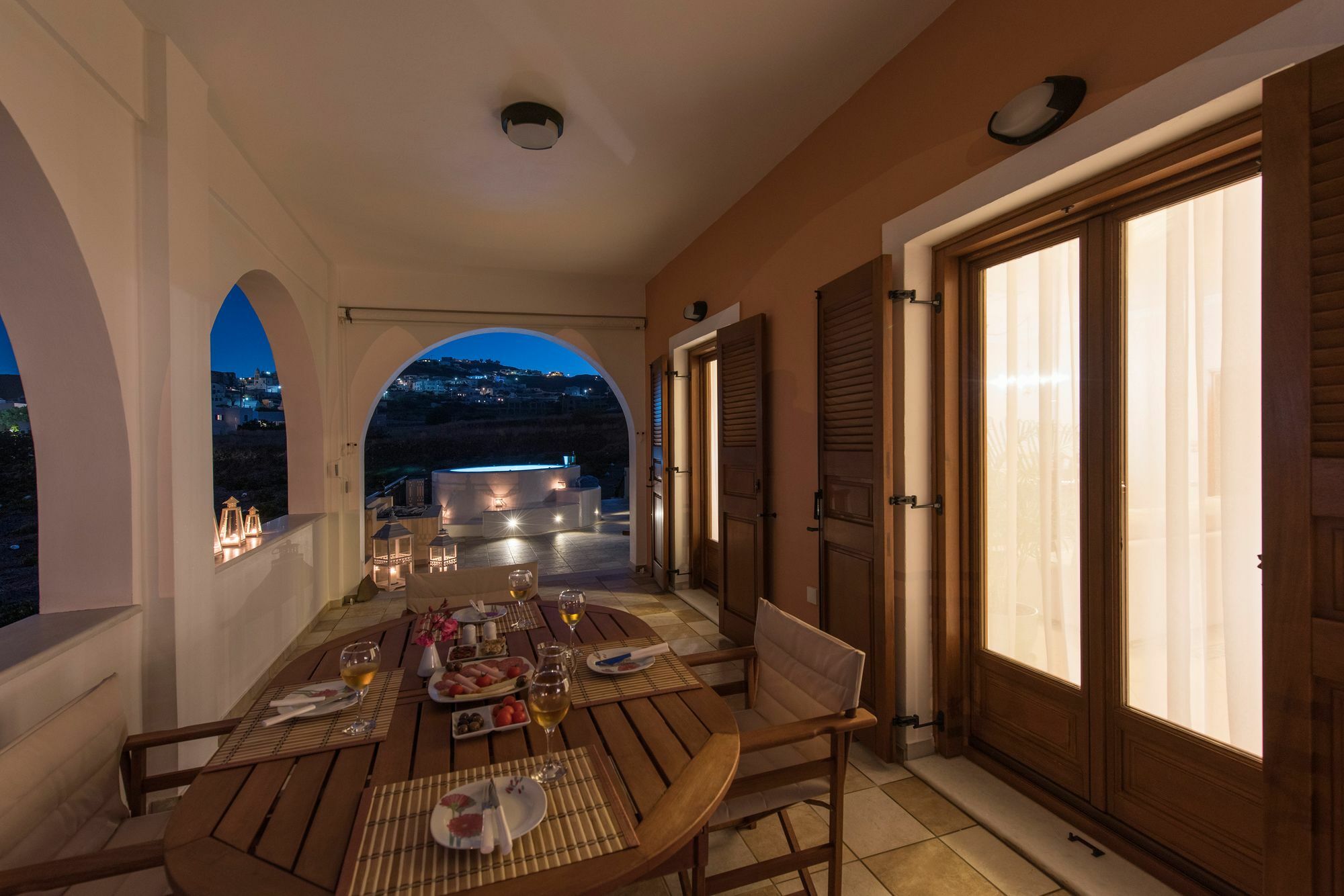 Vineyard Exclusive Suites Akrotírion Zewnętrze zdjęcie