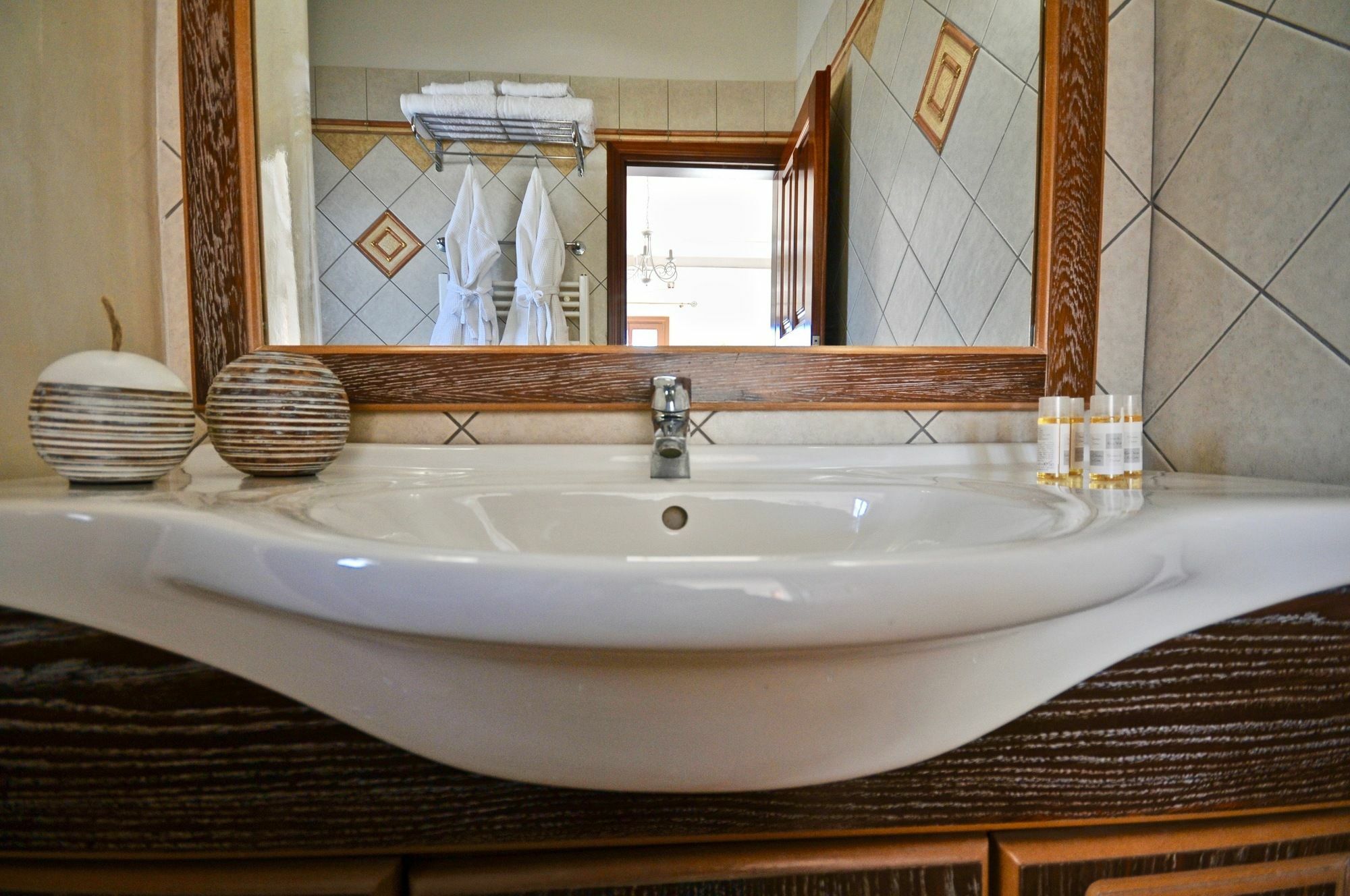 Vineyard Exclusive Suites Akrotírion Zewnętrze zdjęcie